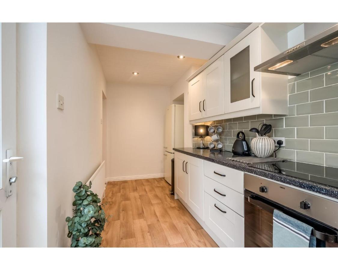 Central Belfast Apartments Belfast Work-Rest-Play R&R Esterno foto